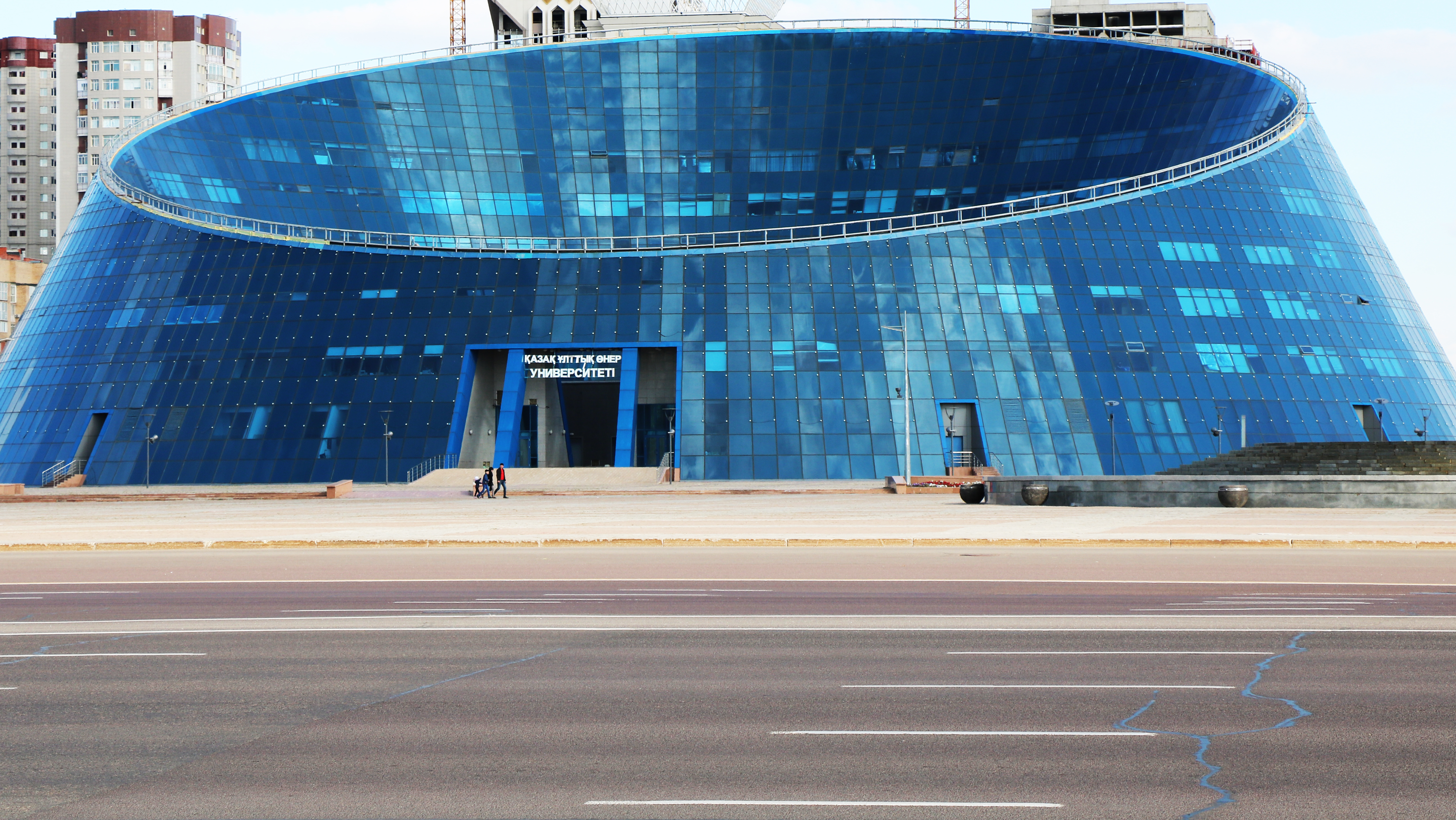 Astana-'thedoggiebow...