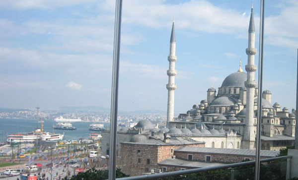 Istanbul's Park Hyatt Spans Different Worlds