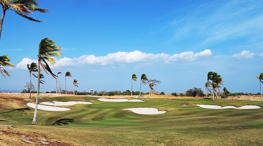 Panama going for the 'Green' by Luring Golfers